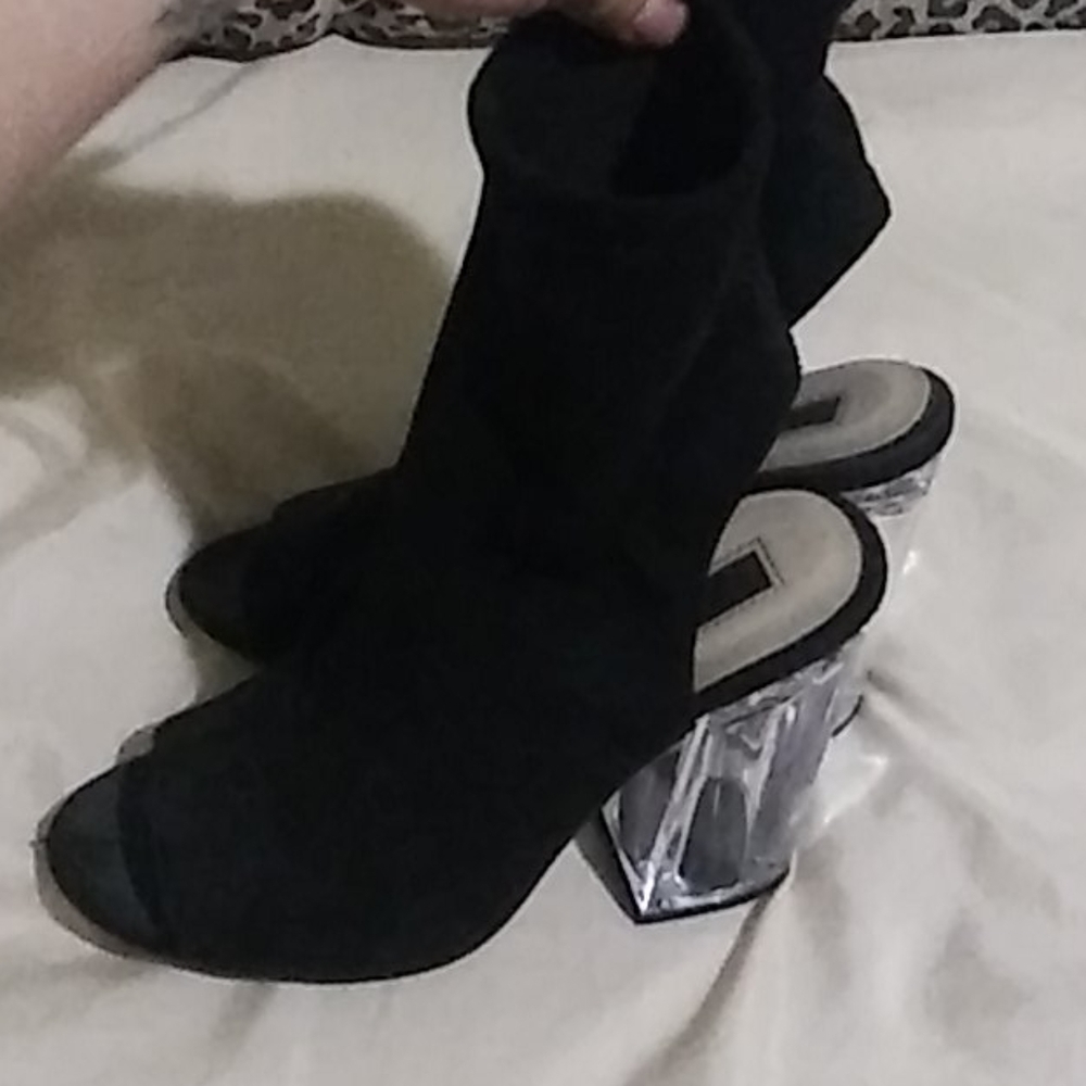 Forever 21 toe peep booties